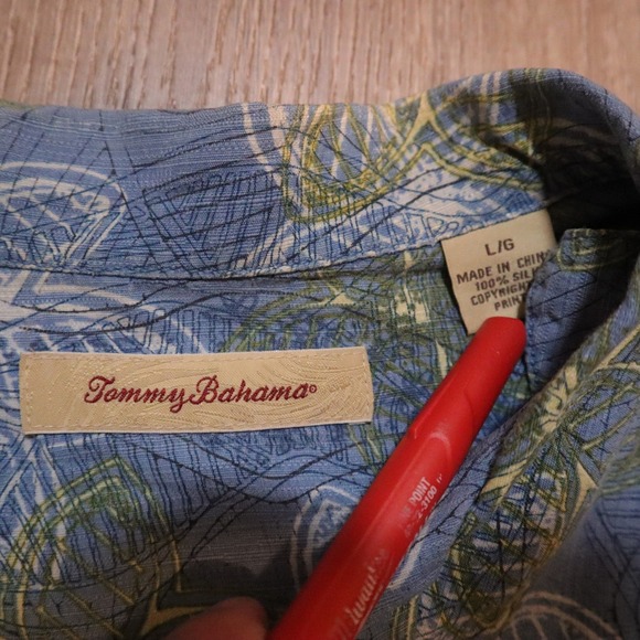 Tommy Bahama Mens Silk Floral Short Sleeve Hawaiian Shirt Large Blue - Picture 3 of 4